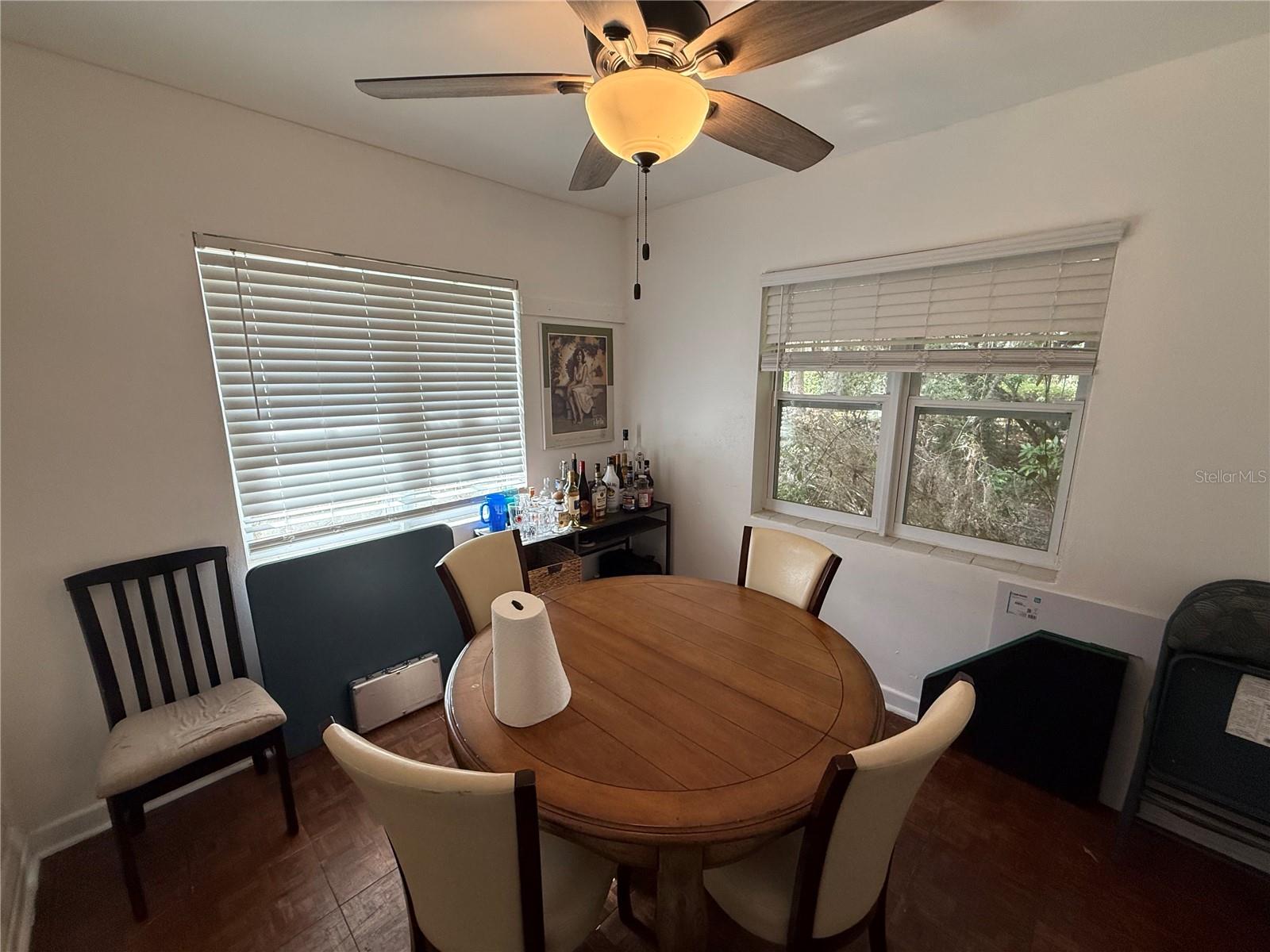 Image 4 of 13 For 609 19th Street