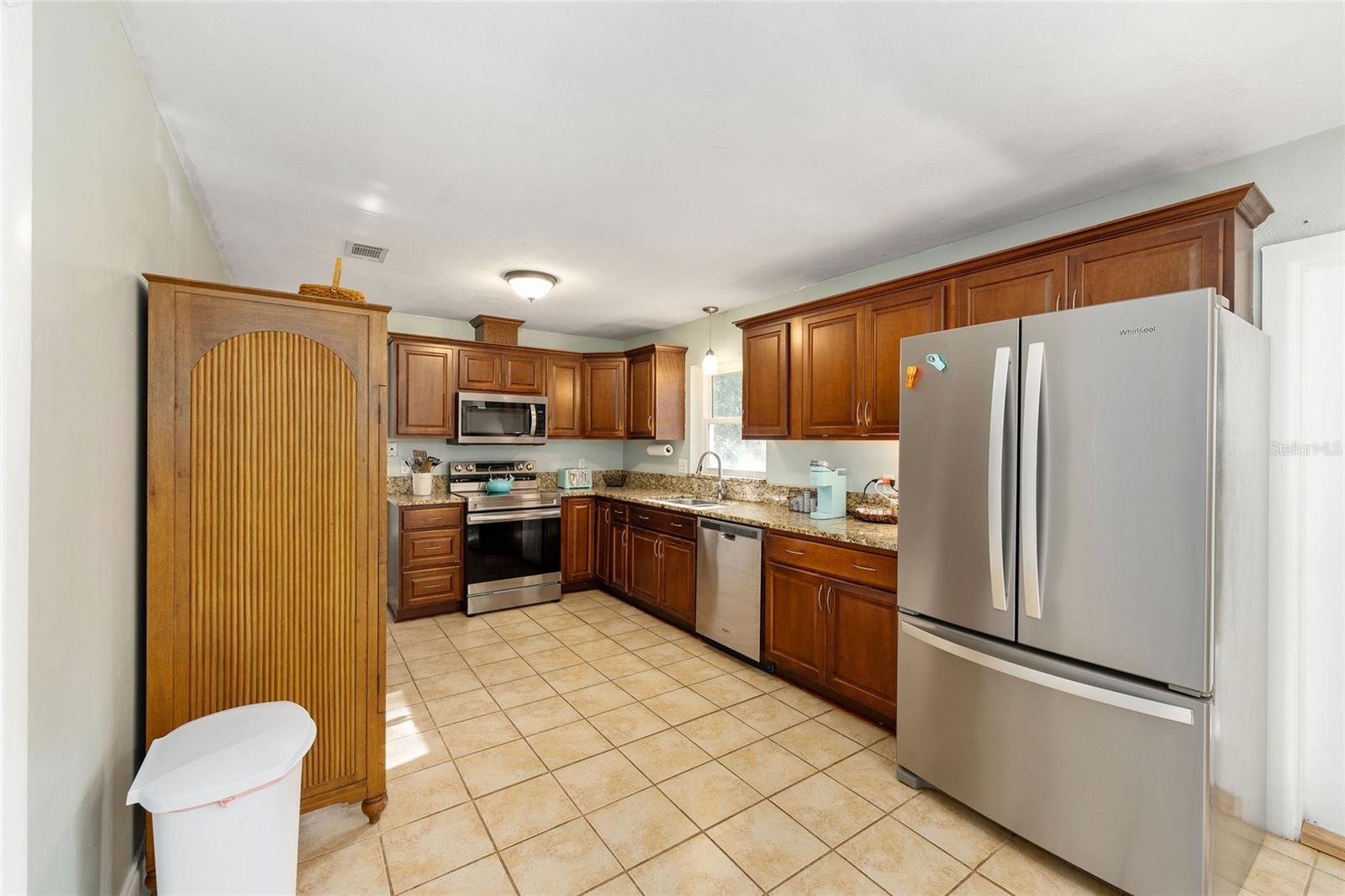 Image 10 of 49 For 510 52nd Terrace