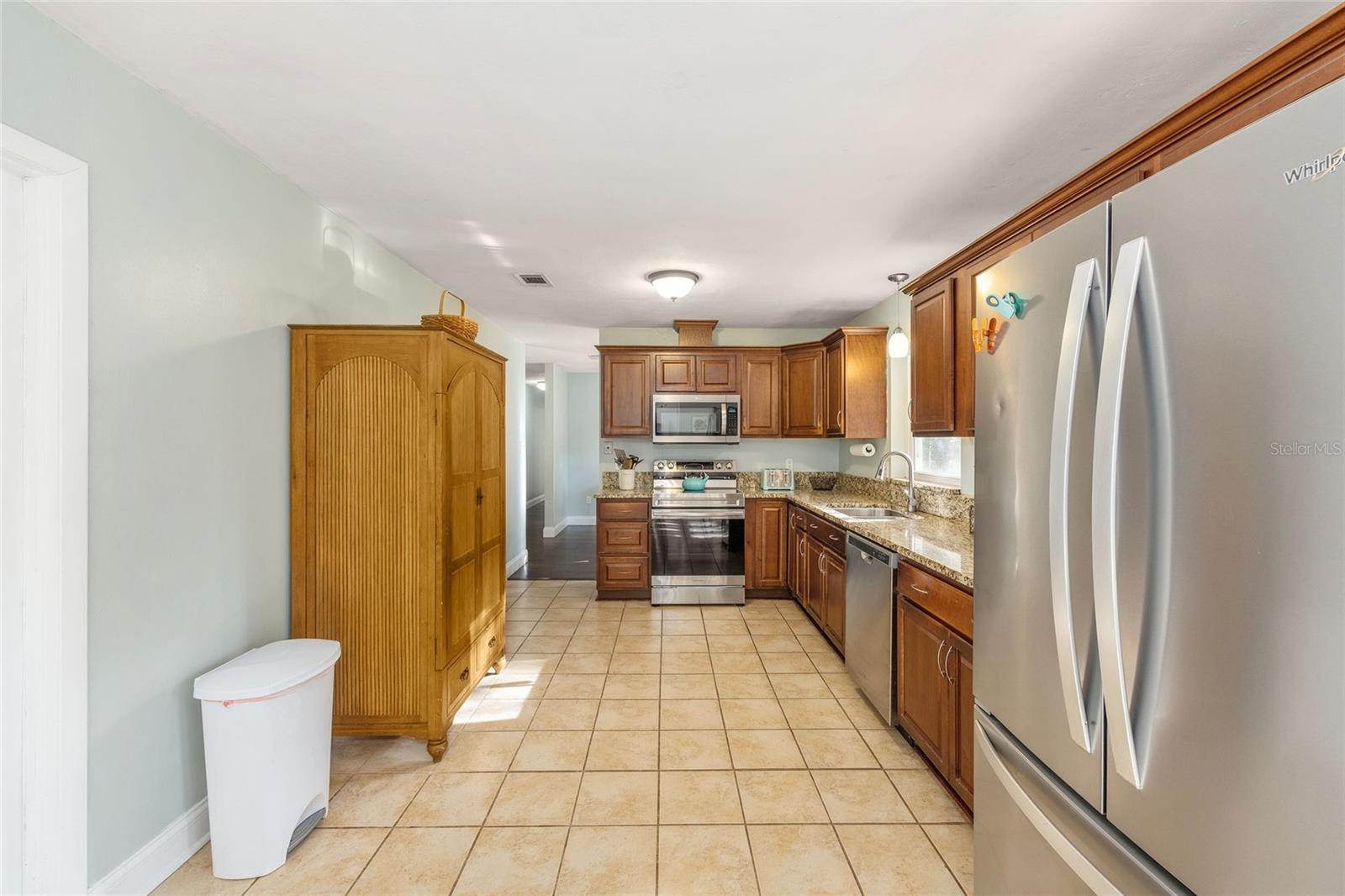 Image 11 of 49 For 510 52nd Terrace