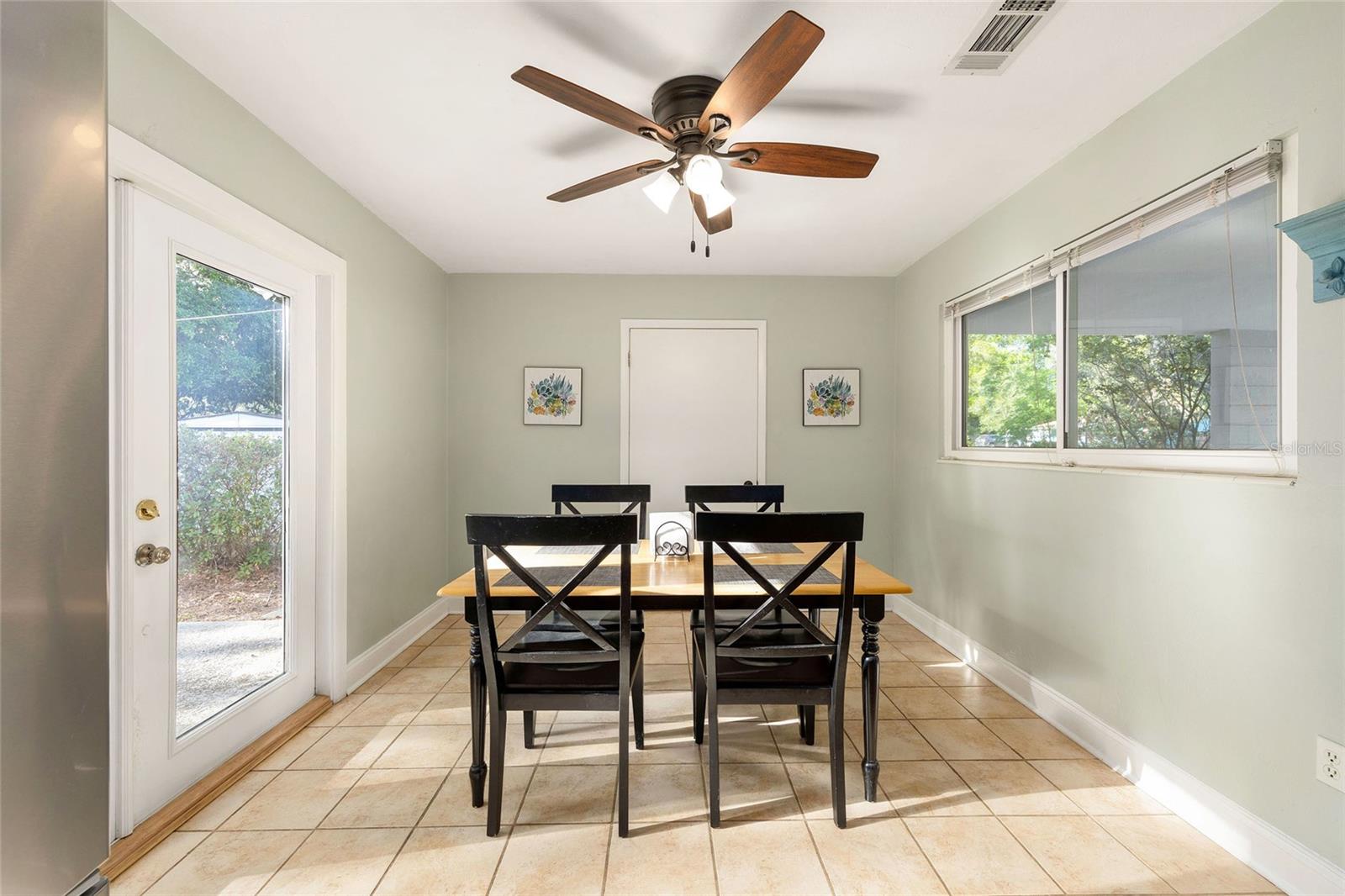 Image 12 of 49 For 510 52nd Terrace