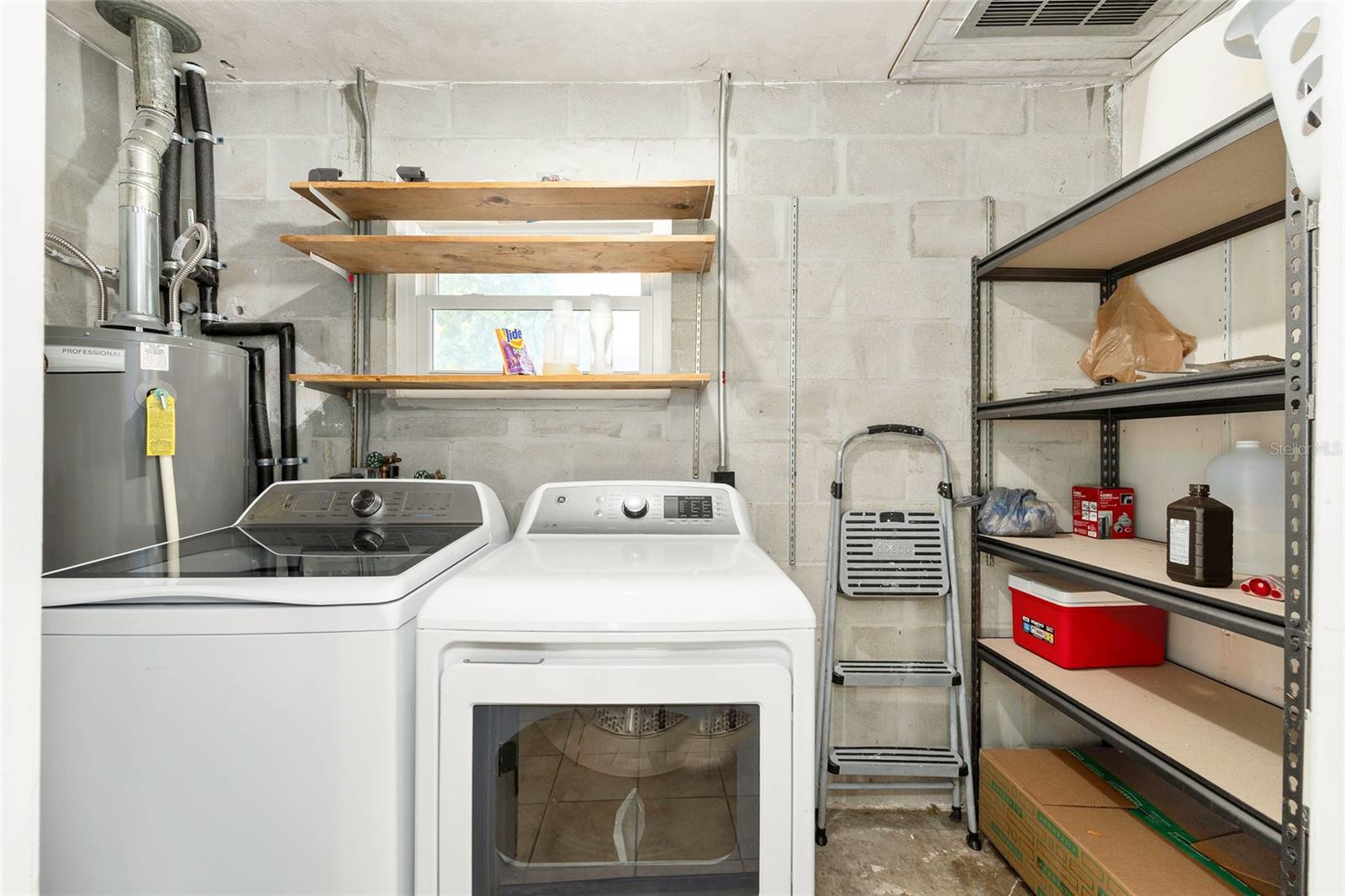 Image 14 of 49 For 510 52nd Terrace