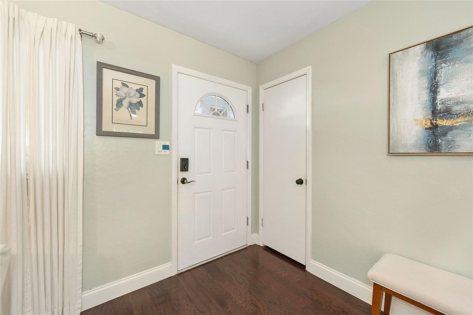 Image 3 of 49 For 510 52nd Terrace