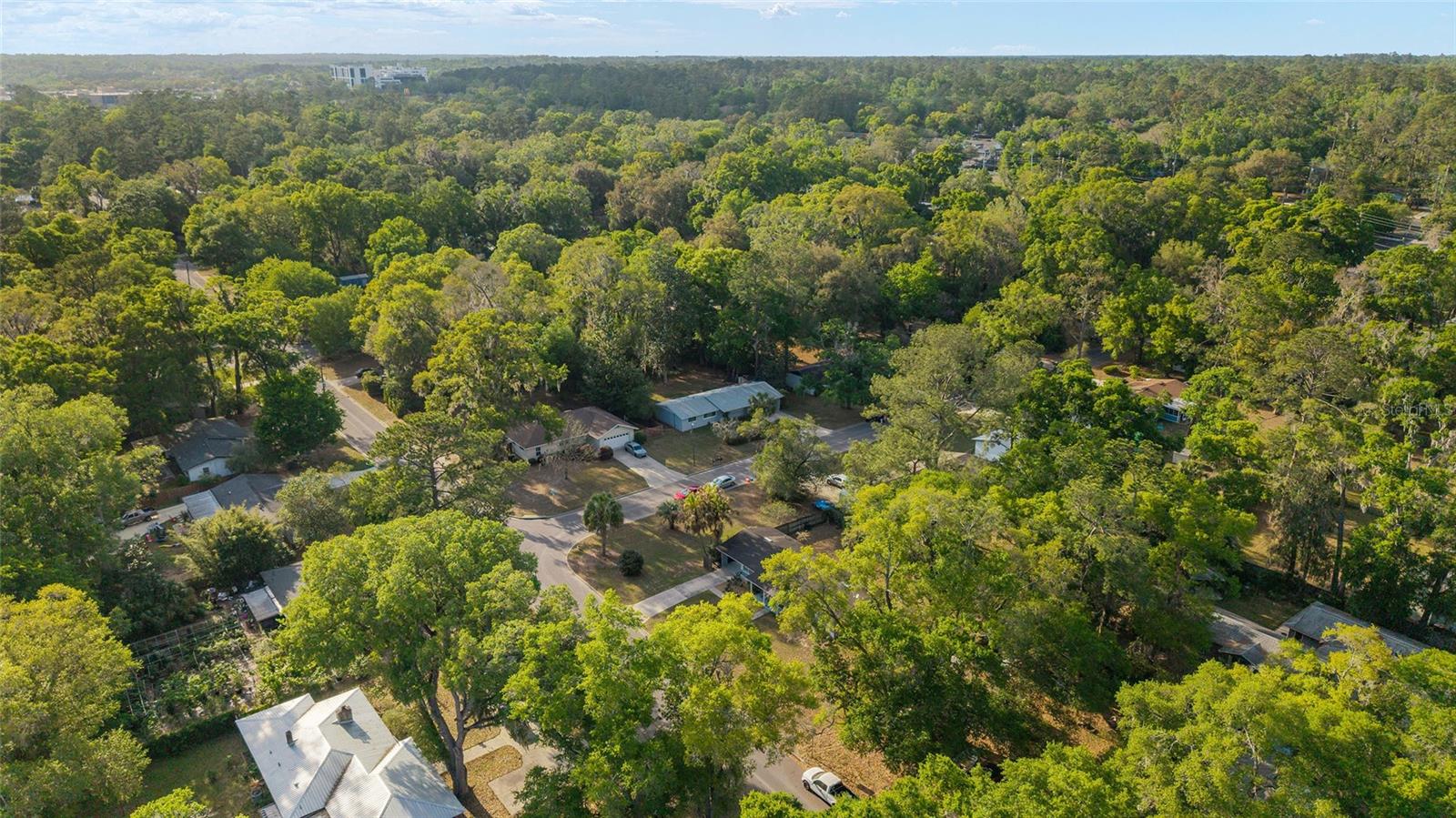 Image 43 of 49 For 510 52nd Terrace