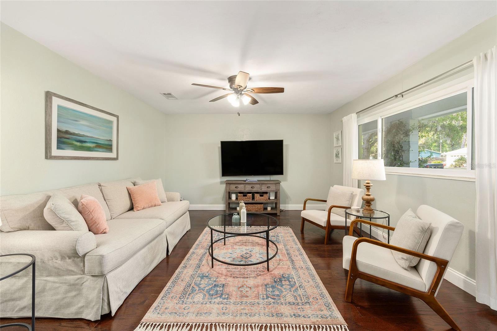 Image 5 of 49 For 510 52nd Terrace