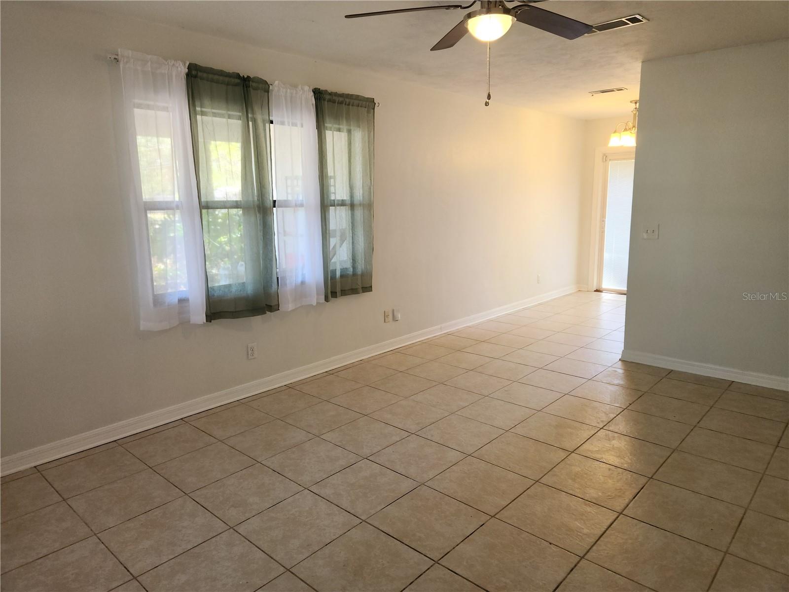 Image 4 of 28 For 2822 16th Drive