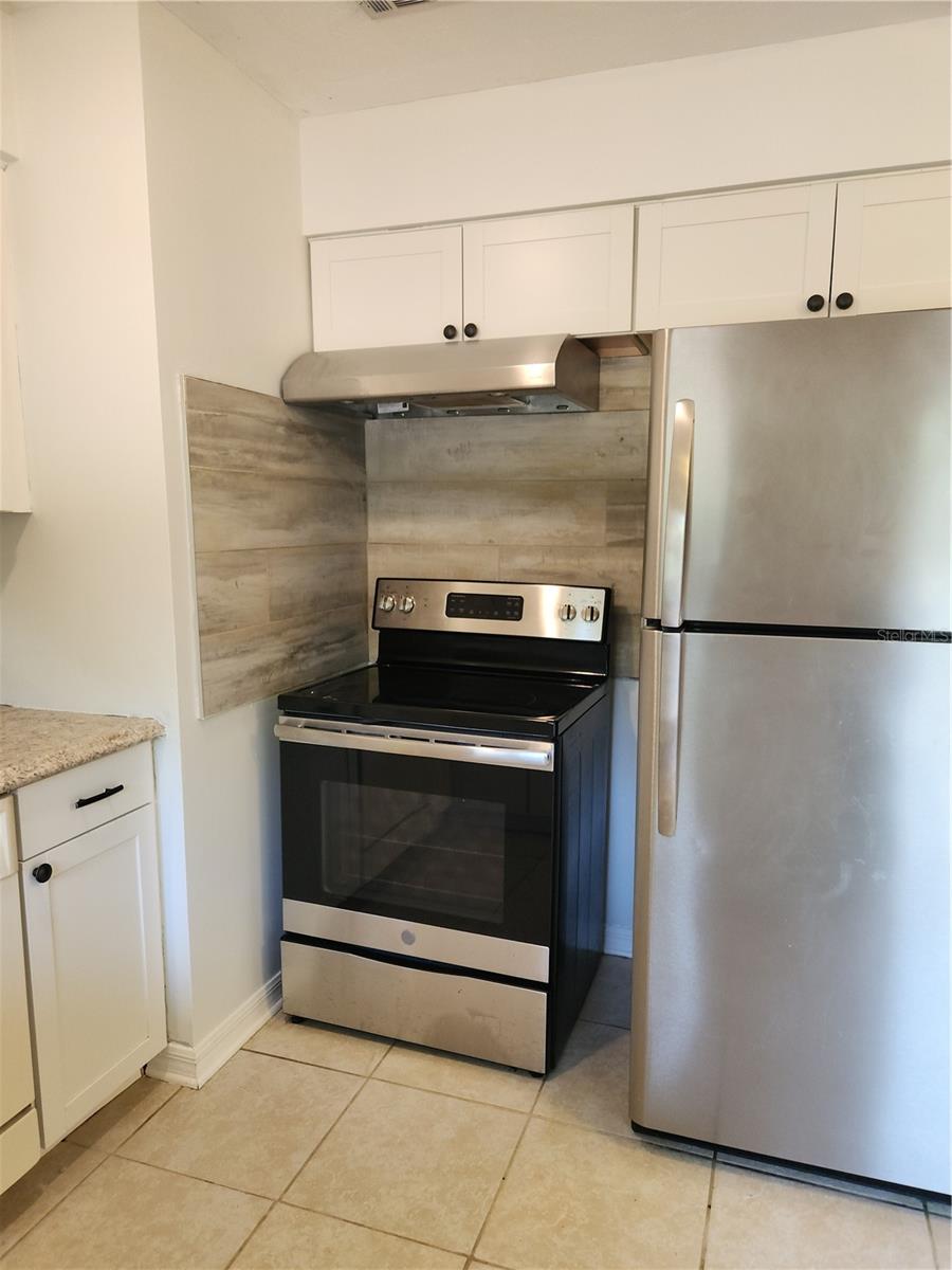 Image 8 of 28 For 2822 16th Drive