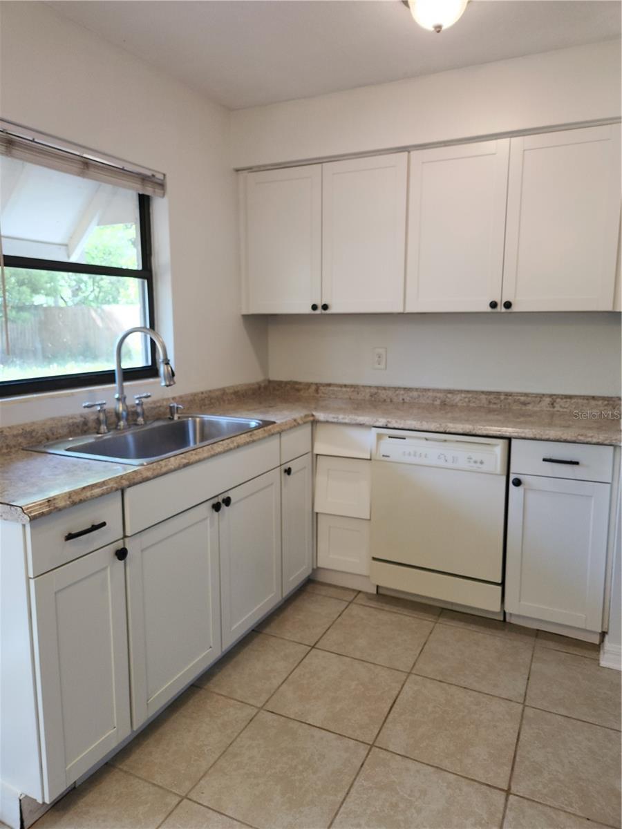 Image 9 of 28 For 2822 16th Drive