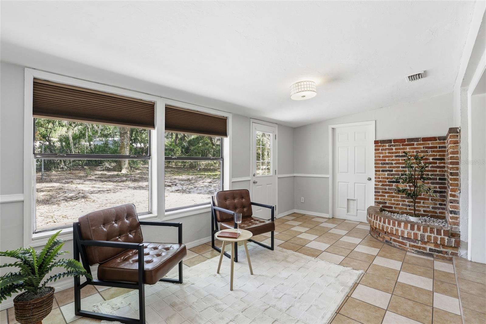 Image 14 of 32 For 3921 14th Terrace