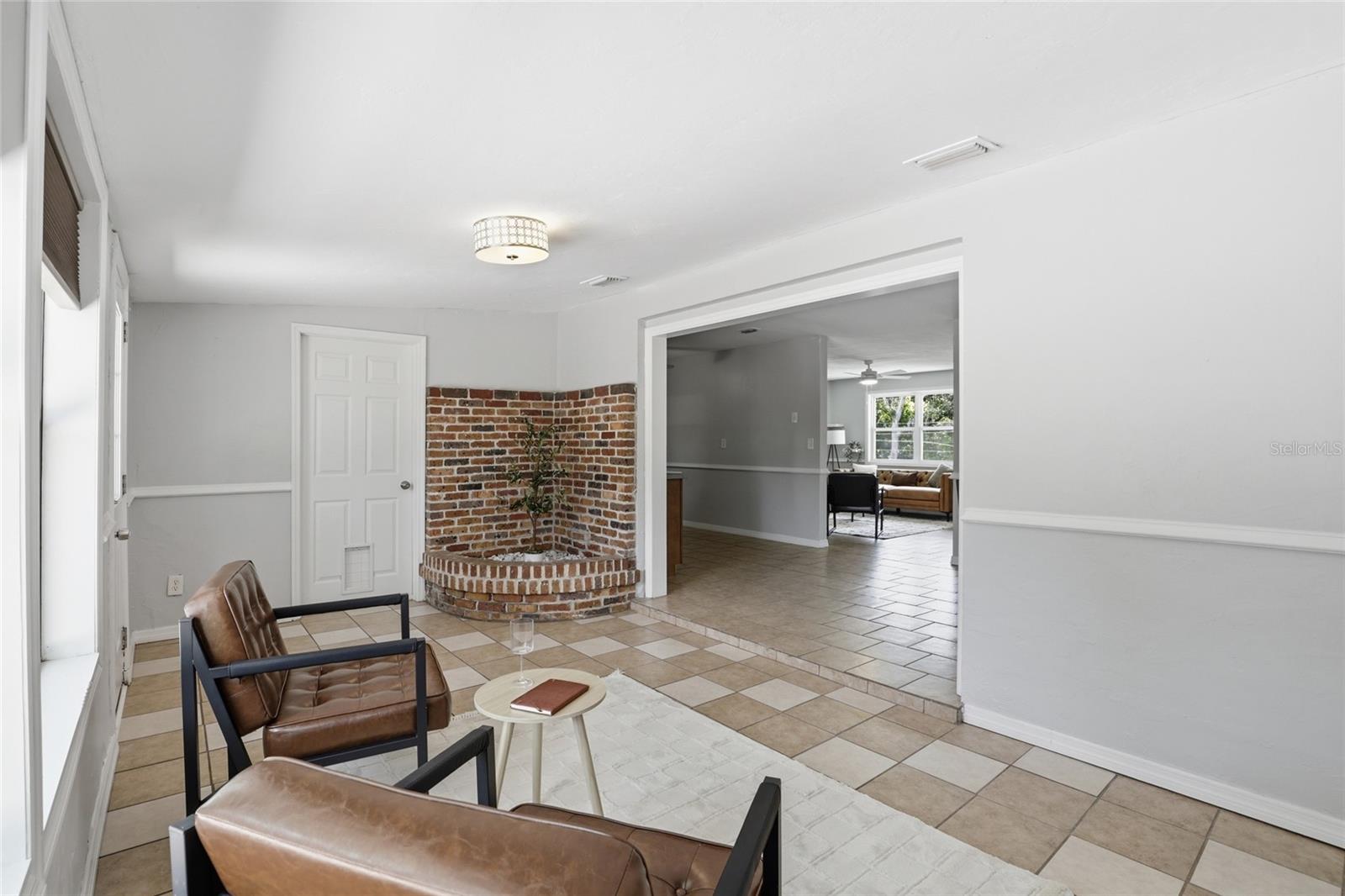 Image 16 of 32 For 3921 14th Terrace