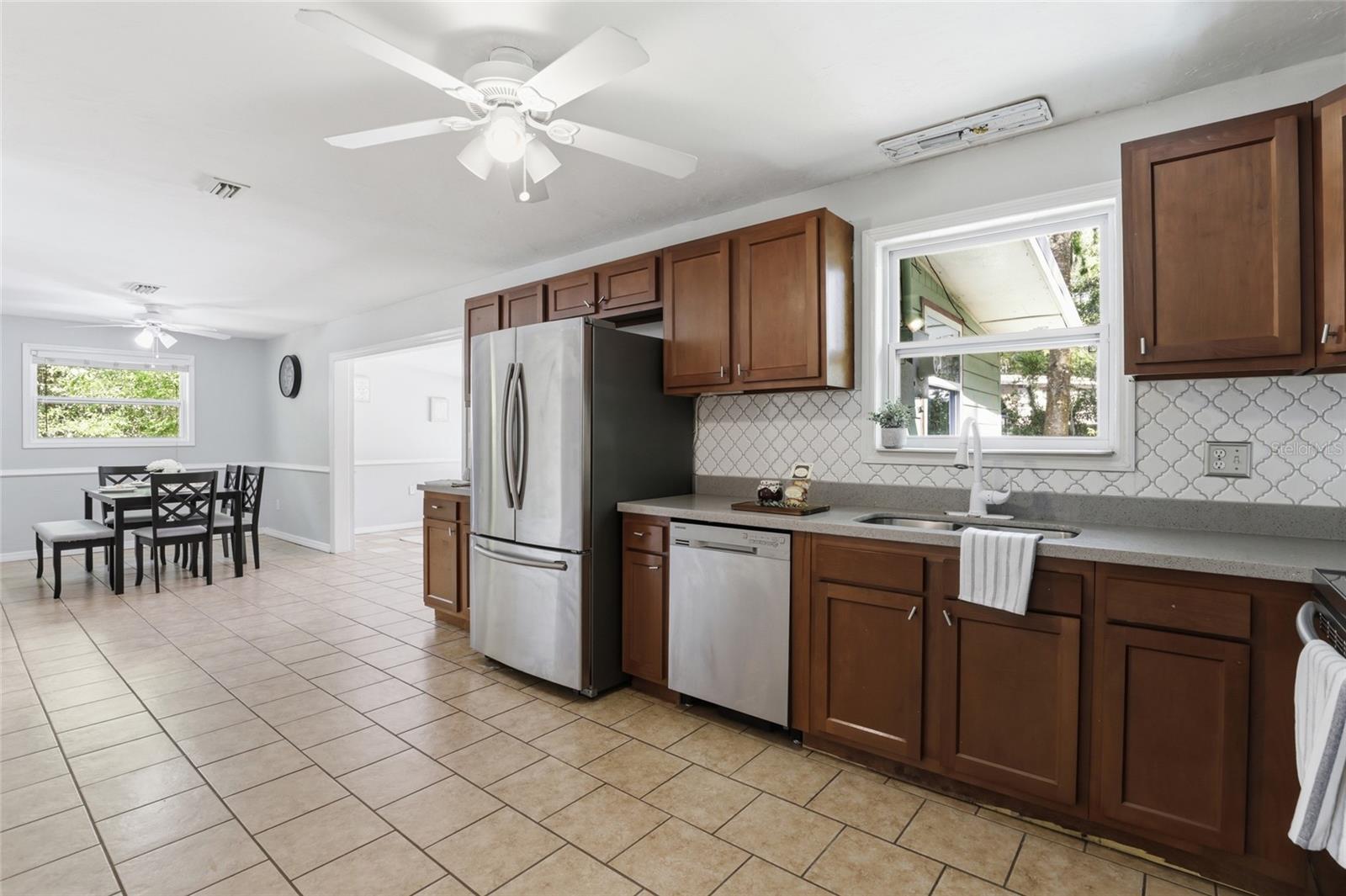 Image 9 of 32 For 3921 14th Terrace