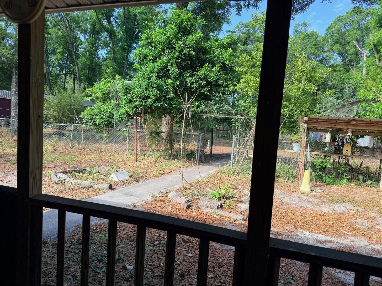 Image 21 of 37 For 14790 72nd Court