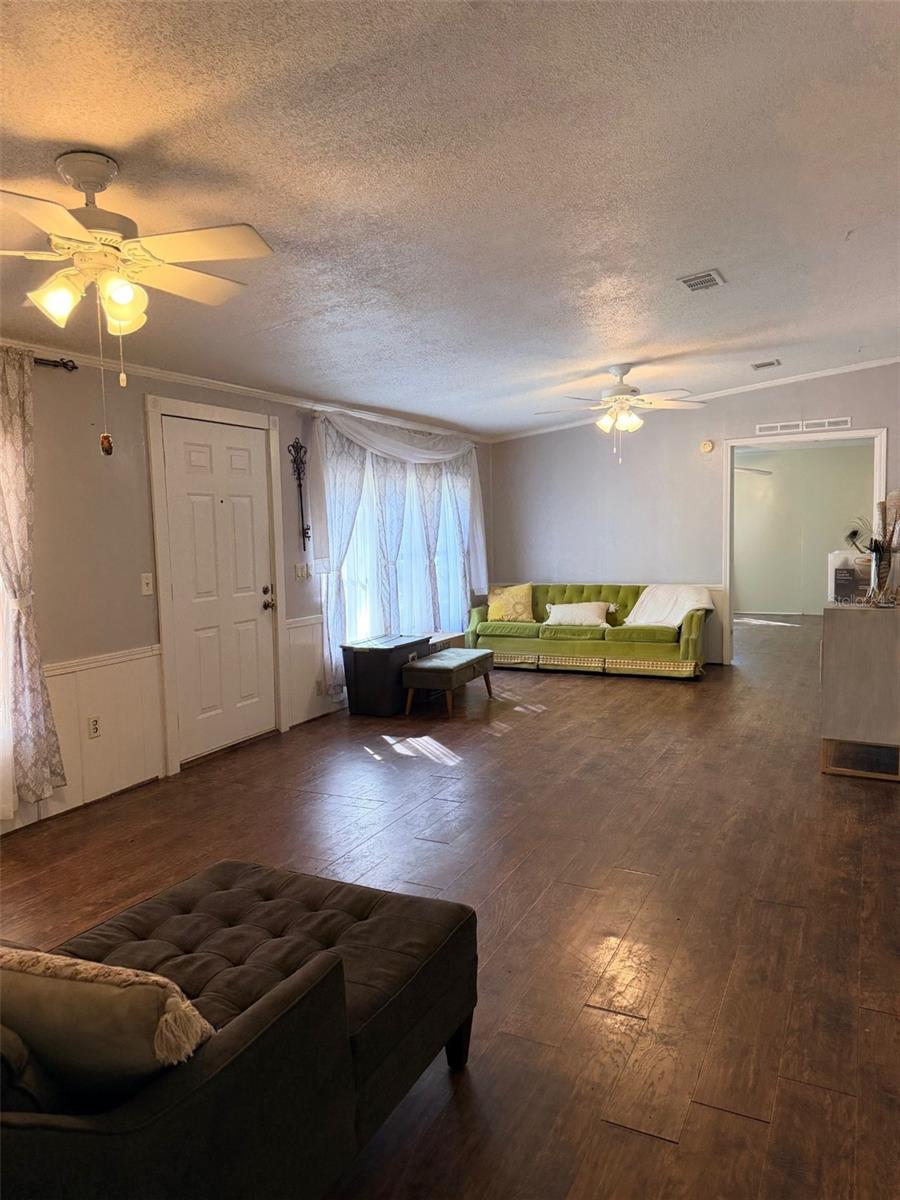 Image 7 of 37 For 14790 72nd Court