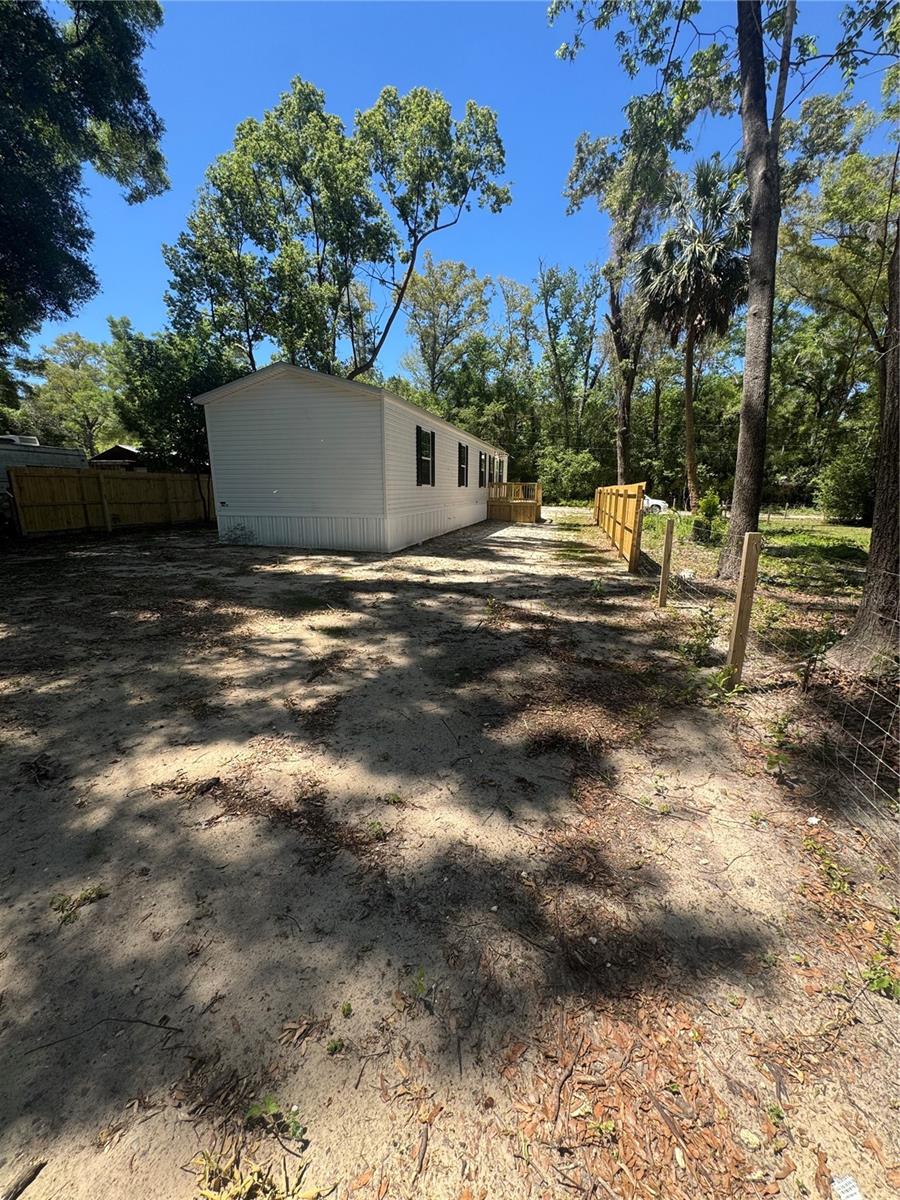 Image 14 of 35 For 8630 82nd Terrace