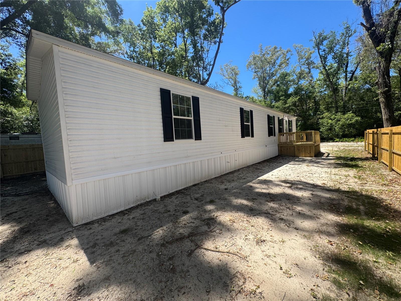 Image 16 of 35 For 8630 82nd Terrace