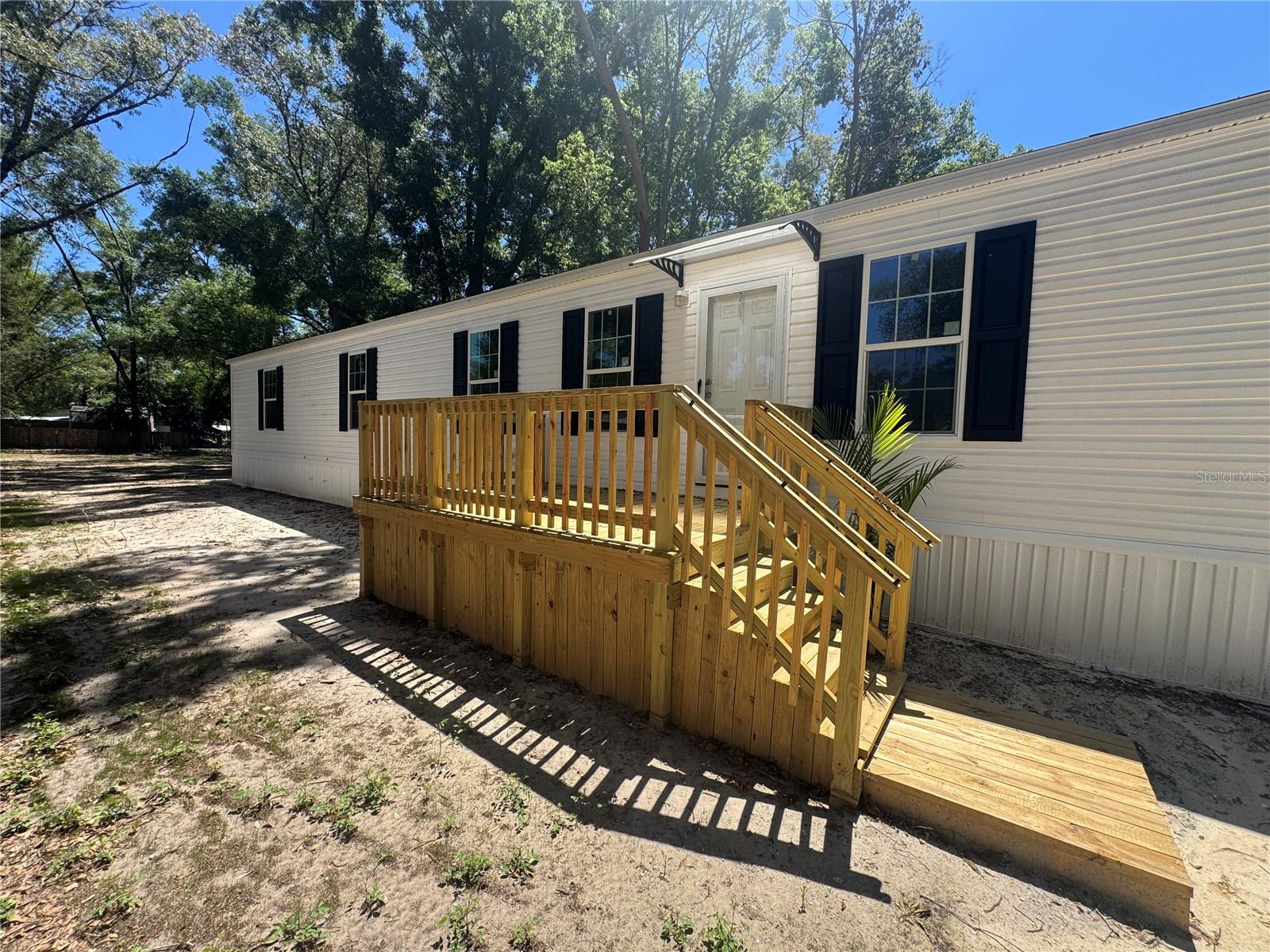 Image 18 of 35 For 8630 82nd Terrace