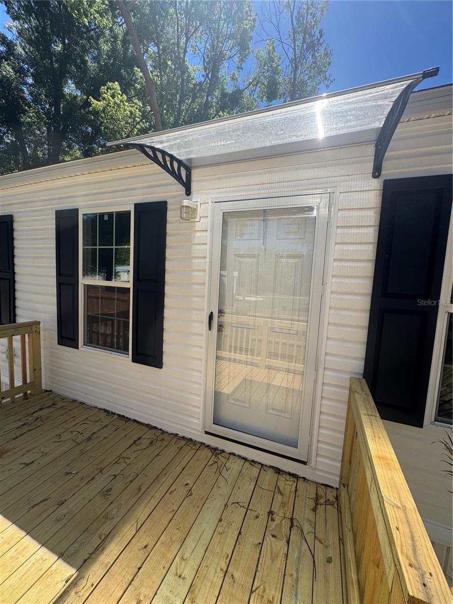 Image 21 of 35 For 8630 82nd Terrace