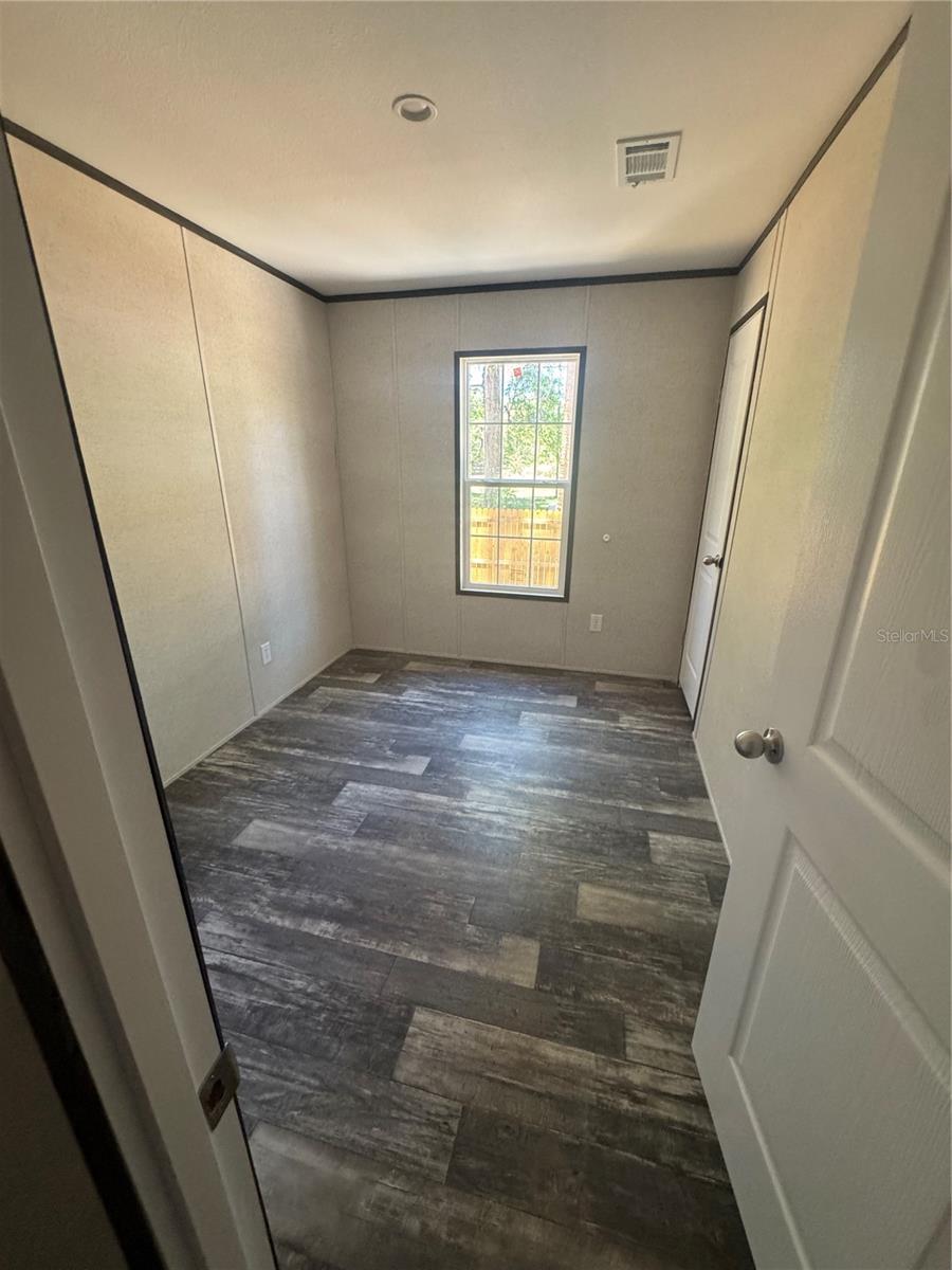 Image 28 of 35 For 8630 82nd Terrace