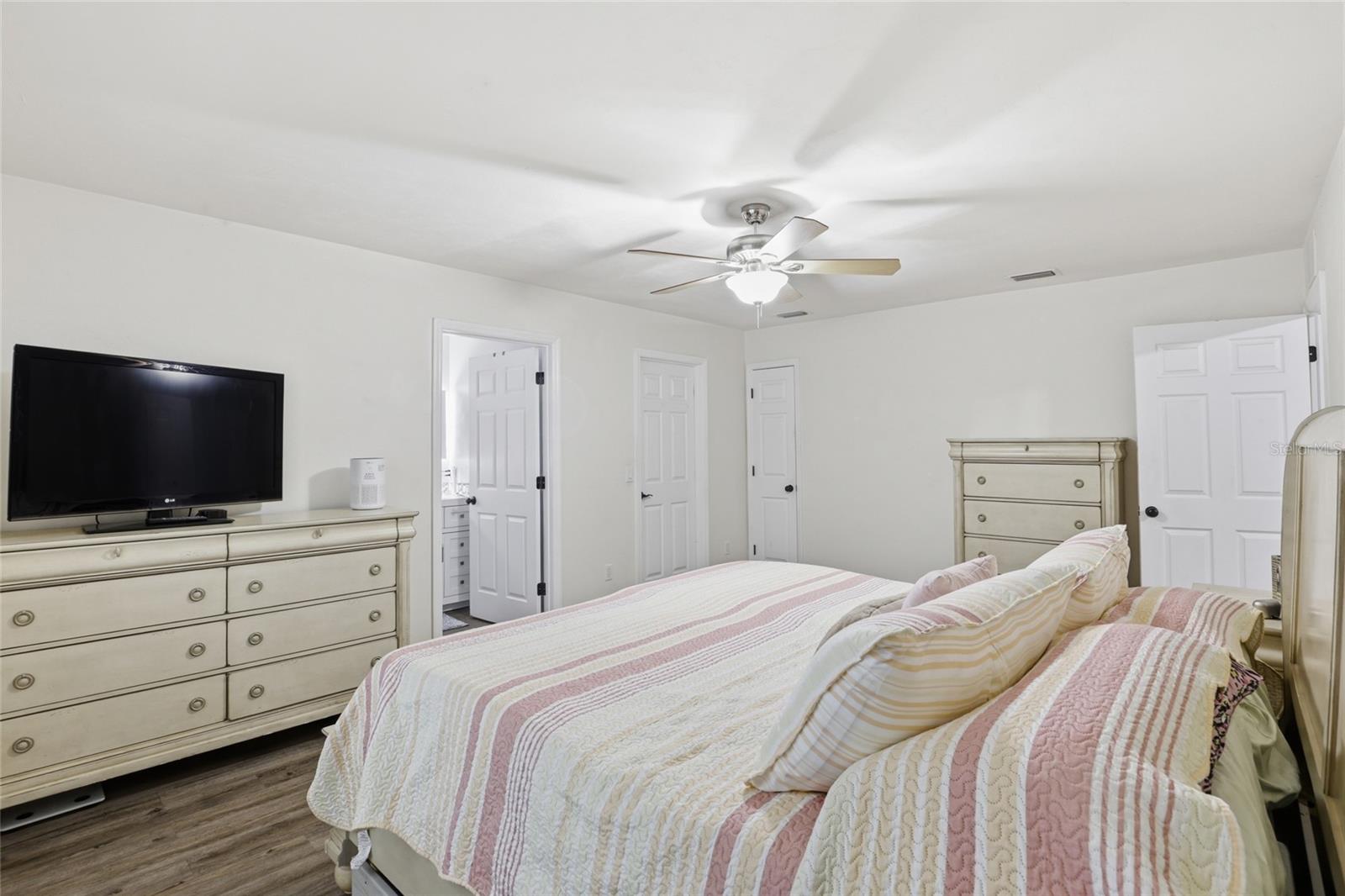 Image 15 of 38 For 17583 234th Terrace