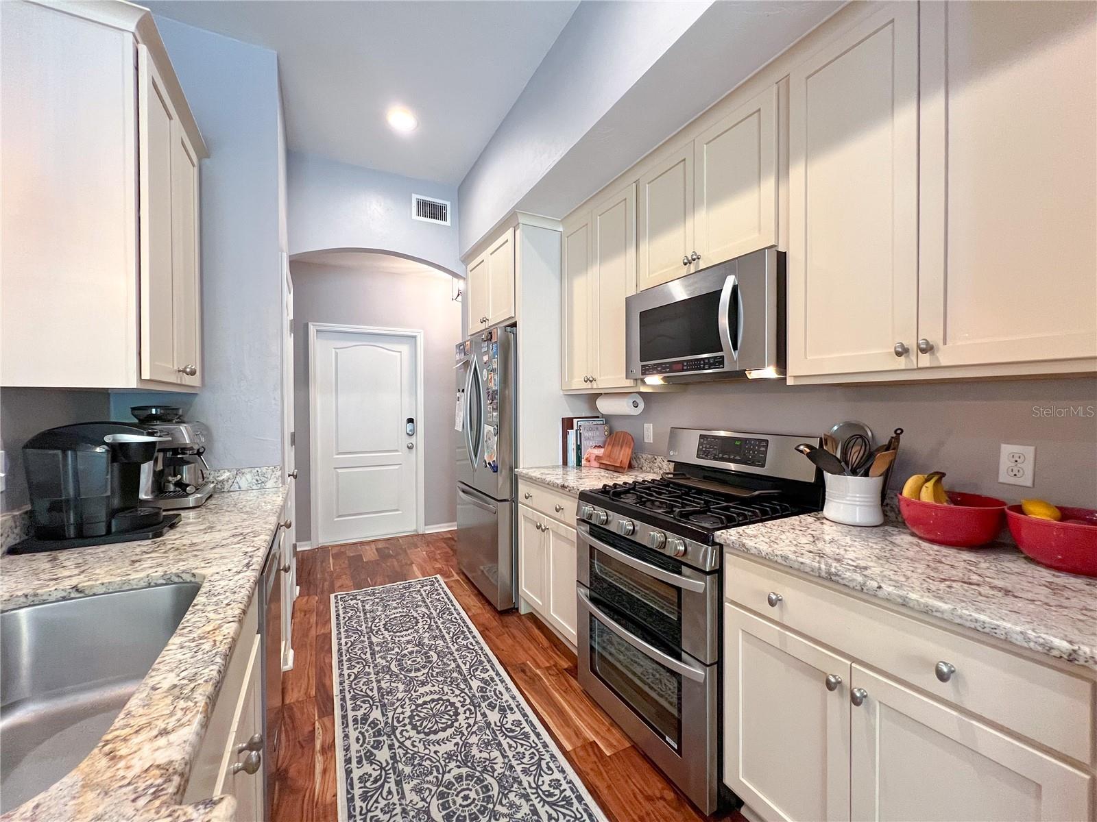 Image 6 of 19 For 14636 27th Place