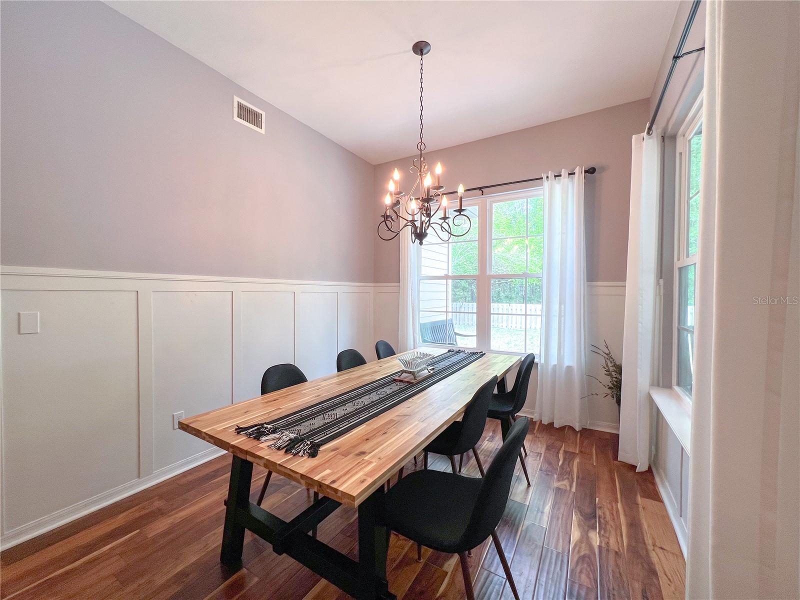 Image 7 of 19 For 14636 27th Place