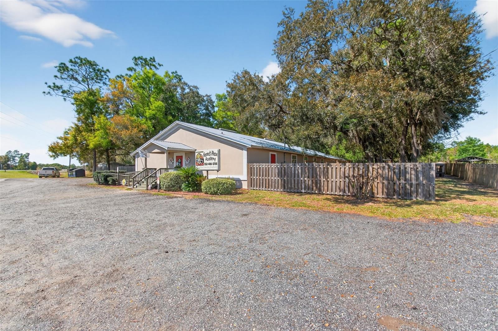 Image 2 of 32 For 951 Hathaway Avenue