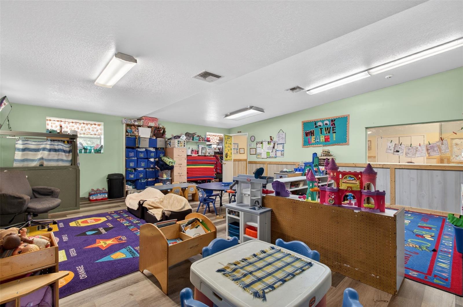 Image 24 of 32 For 951 Hathaway Avenue