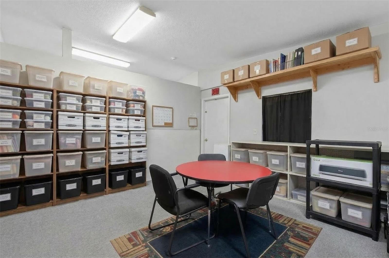 Image 28 of 32 For 951 Hathaway Avenue