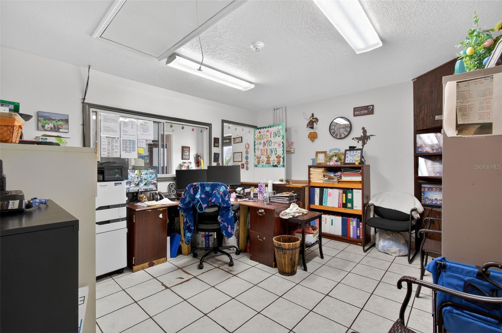 Image 6 of 32 For 951 Hathaway Avenue