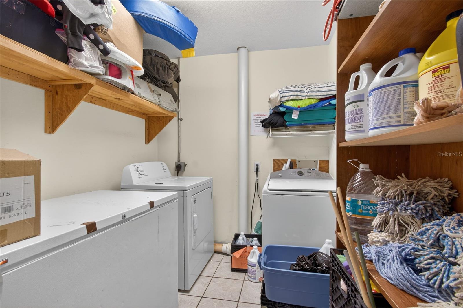 Image 8 of 32 For 951 Hathaway Avenue