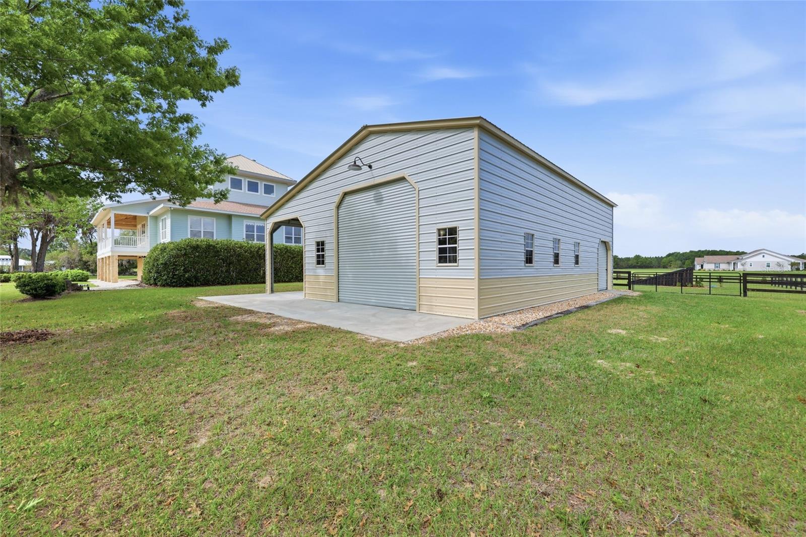 Image 11 of 66 For 1042 Woodland Avenue