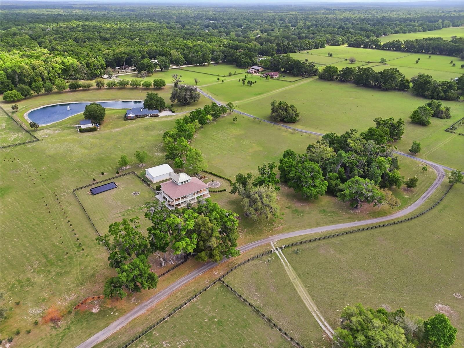 Image 2 of 66 For 1042 Woodland Avenue