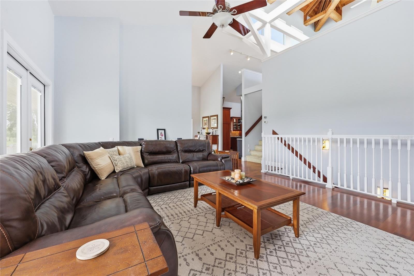 Image 21 of 66 For 1042 Woodland Avenue