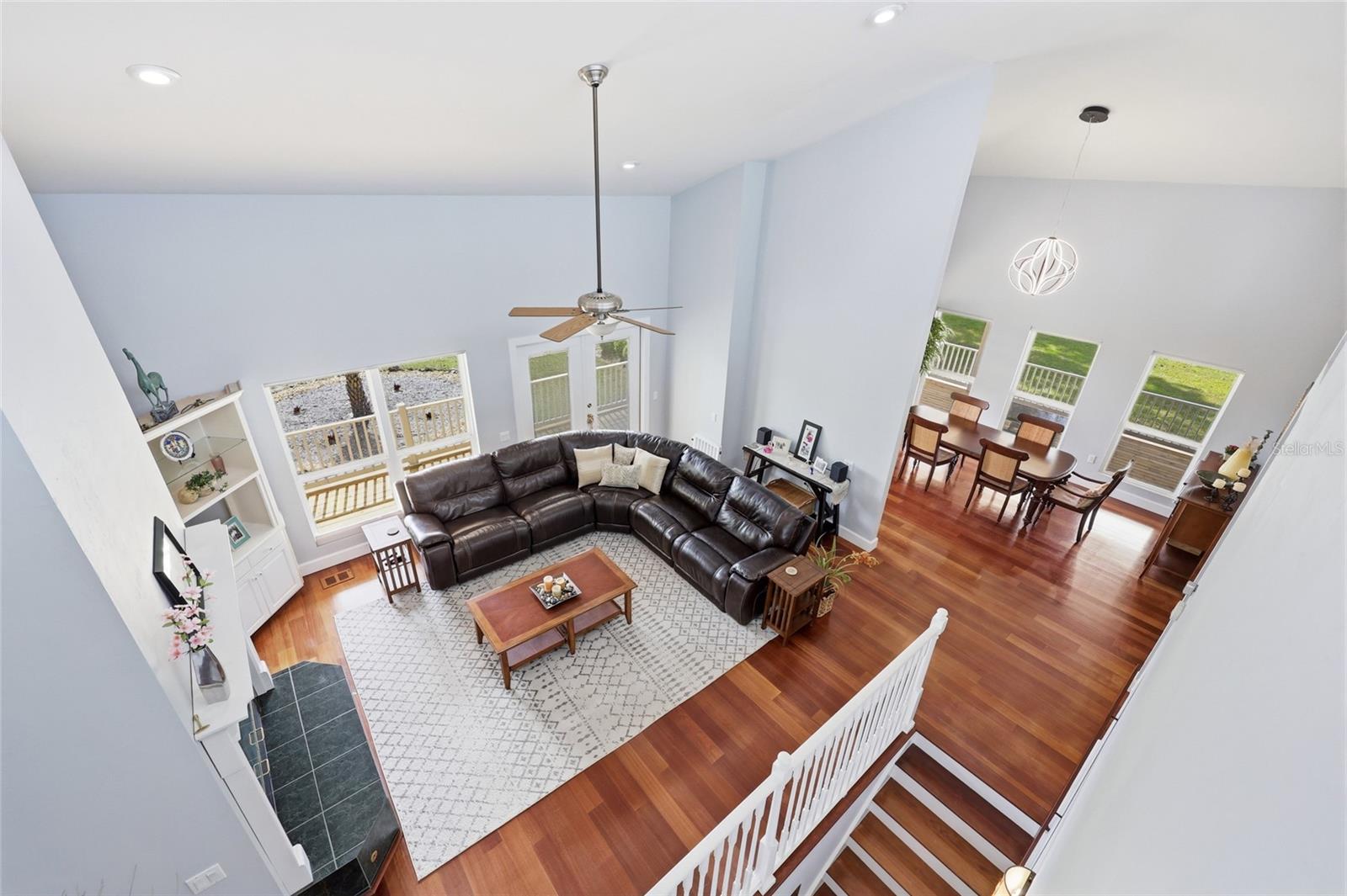 Image 22 of 66 For 1042 Woodland Avenue