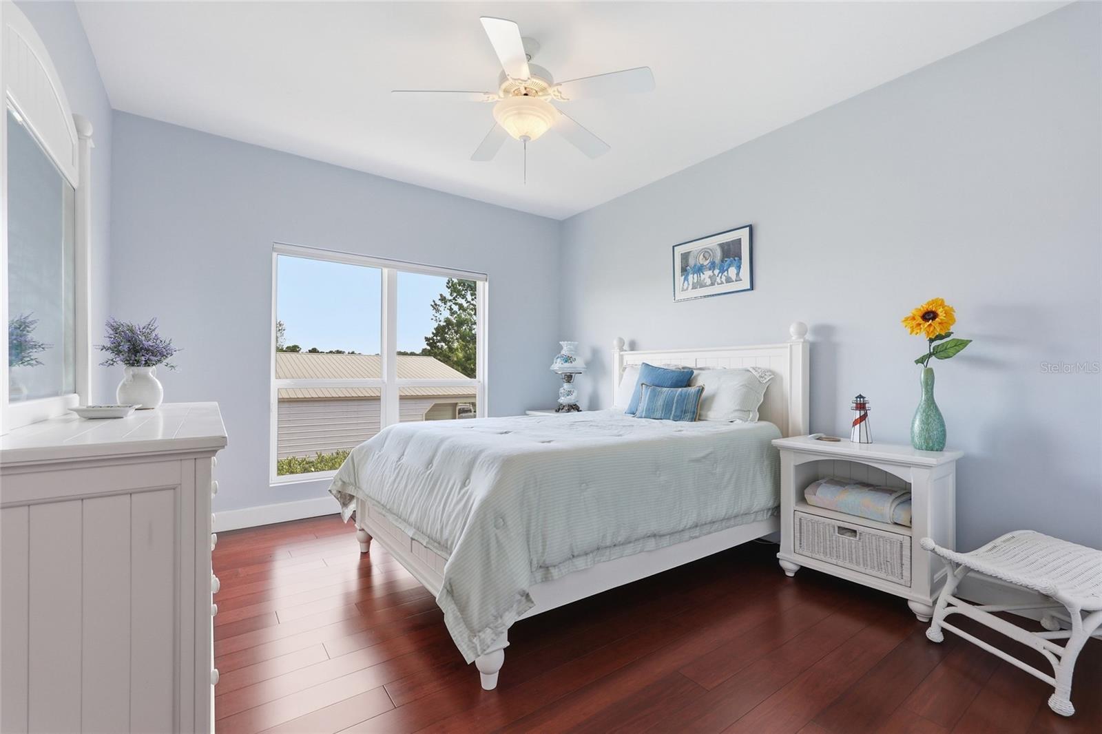 Image 30 of 66 For 1042 Woodland Avenue