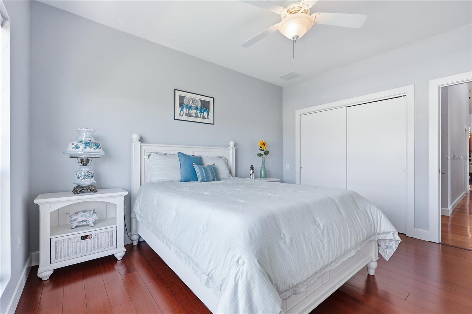 Image 31 of 66 For 1042 Woodland Avenue