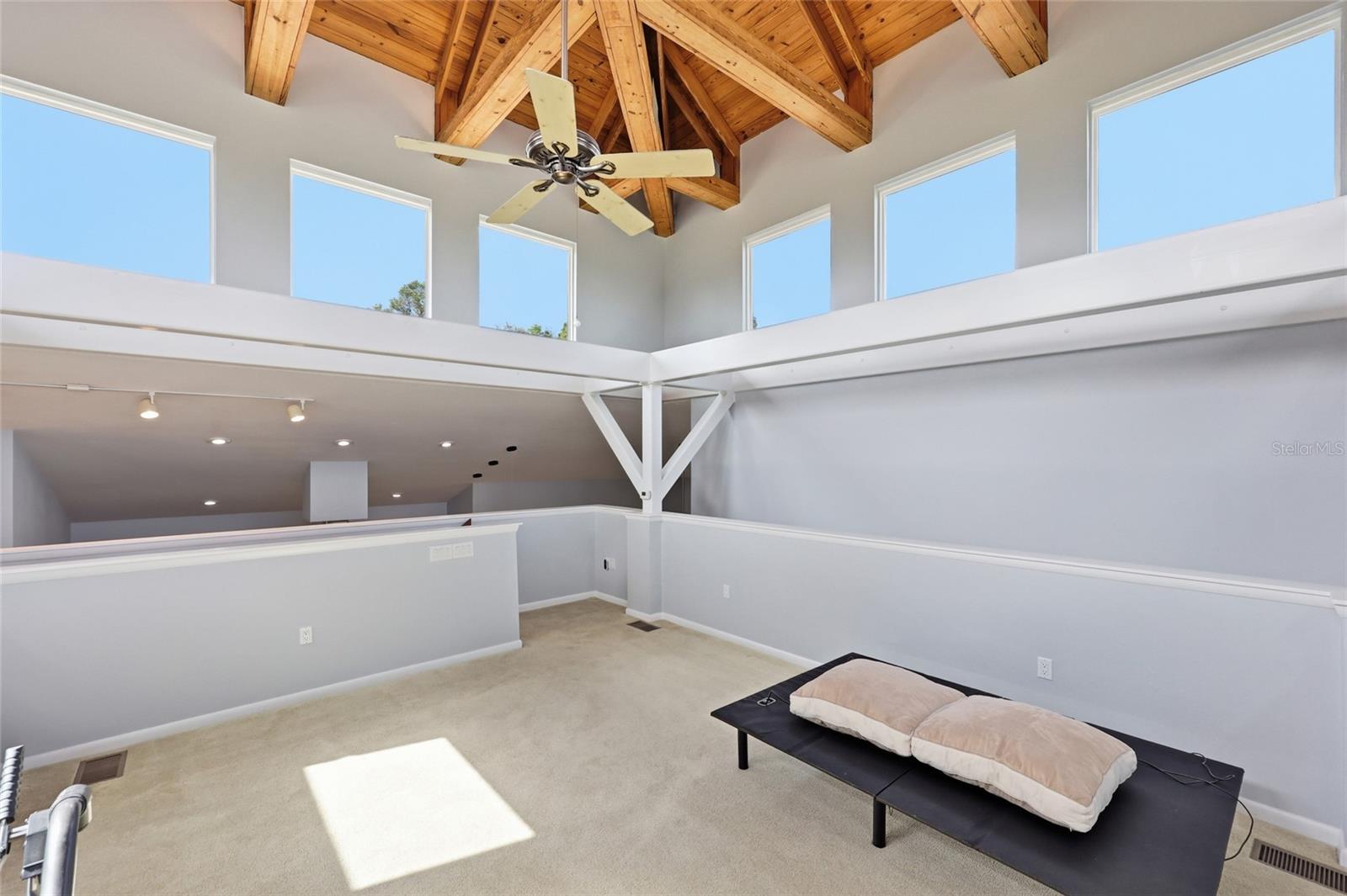 Image 38 of 66 For 1042 Woodland Avenue