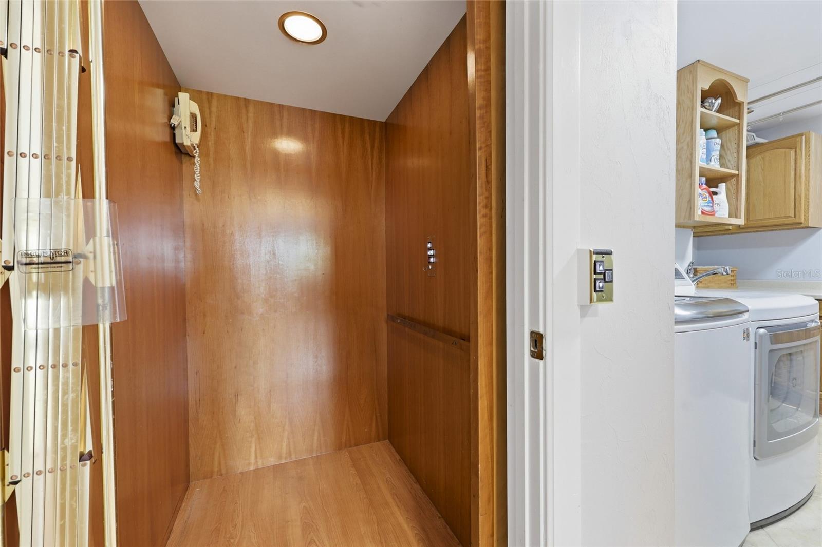 Image 39 of 66 For 1042 Woodland Avenue