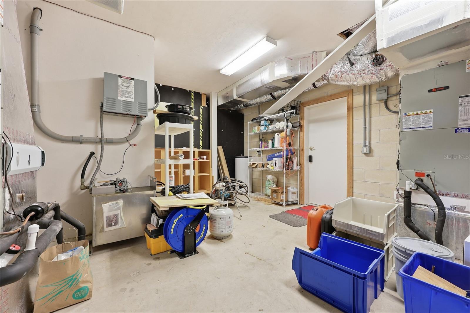 Image 45 of 66 For 1042 Woodland Avenue