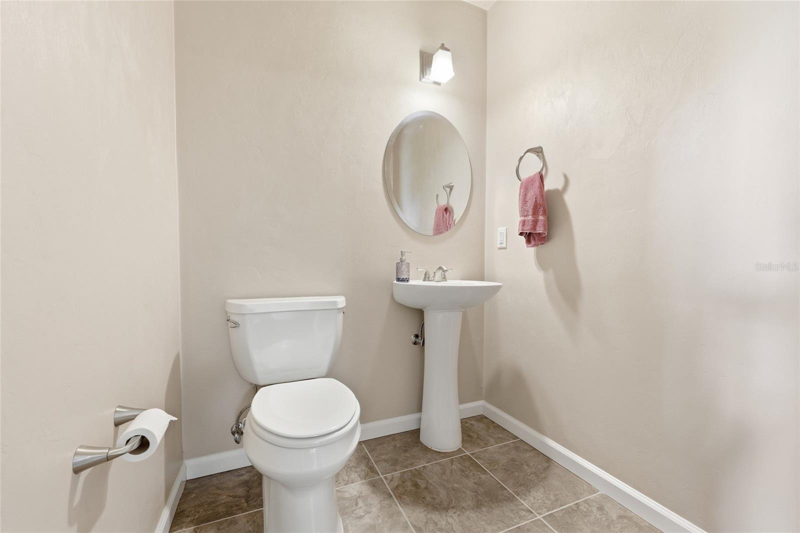 Image 47 of 66 For 1042 Woodland Avenue