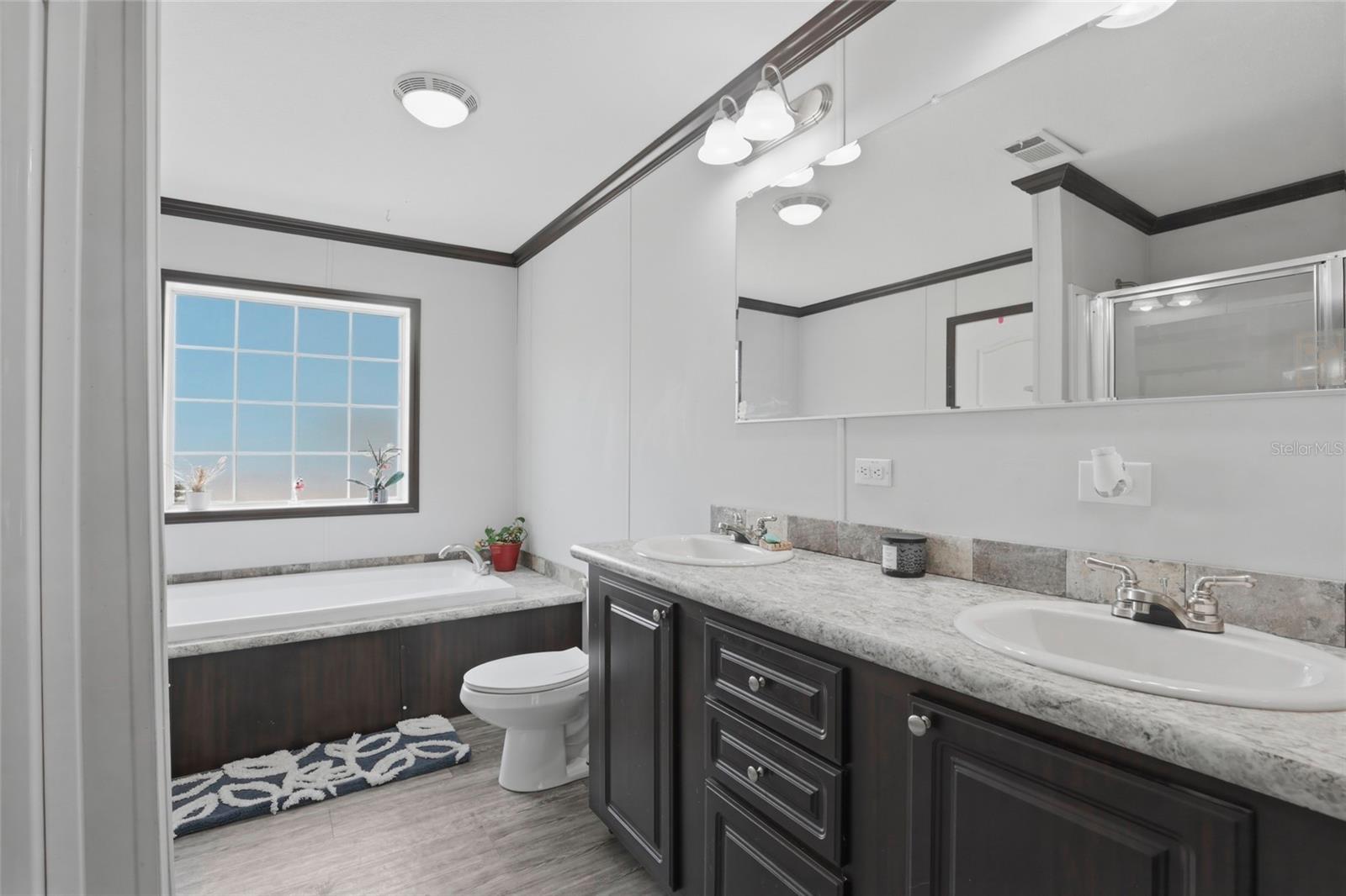 Image 21 of 45 For 2640 74th Avenue