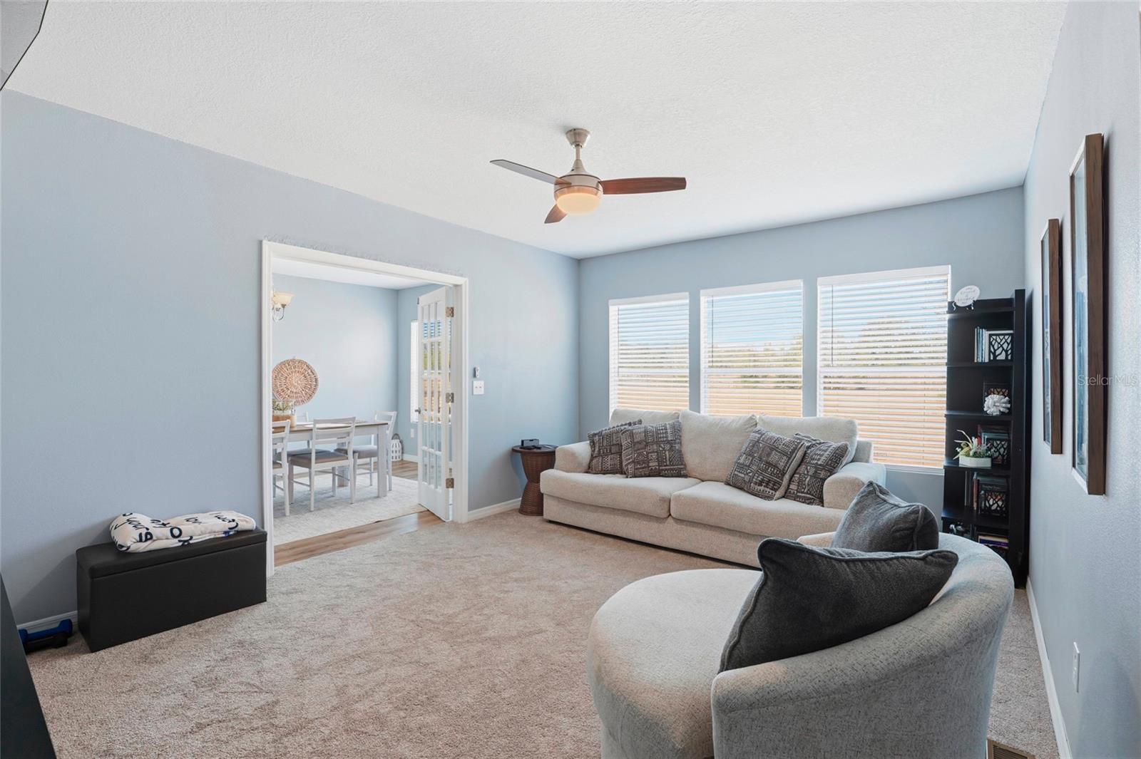 Image 21 of 60 For 952 Galilee Loop