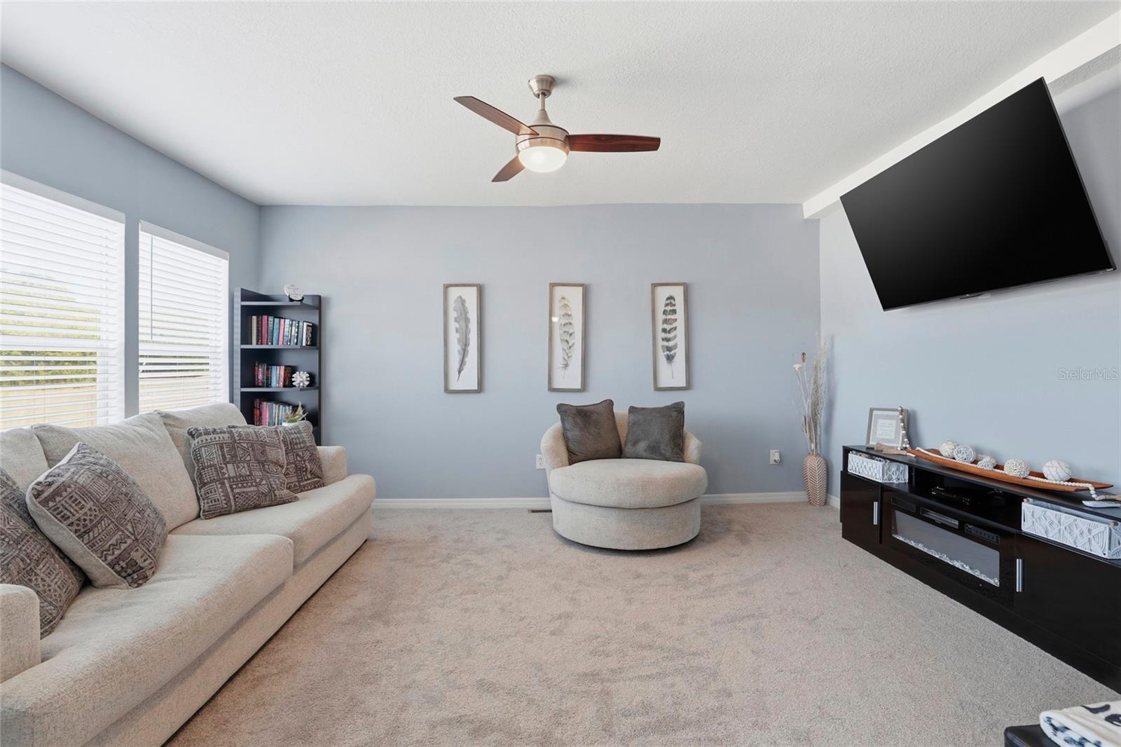 Image 22 of 60 For 952 Galilee Loop