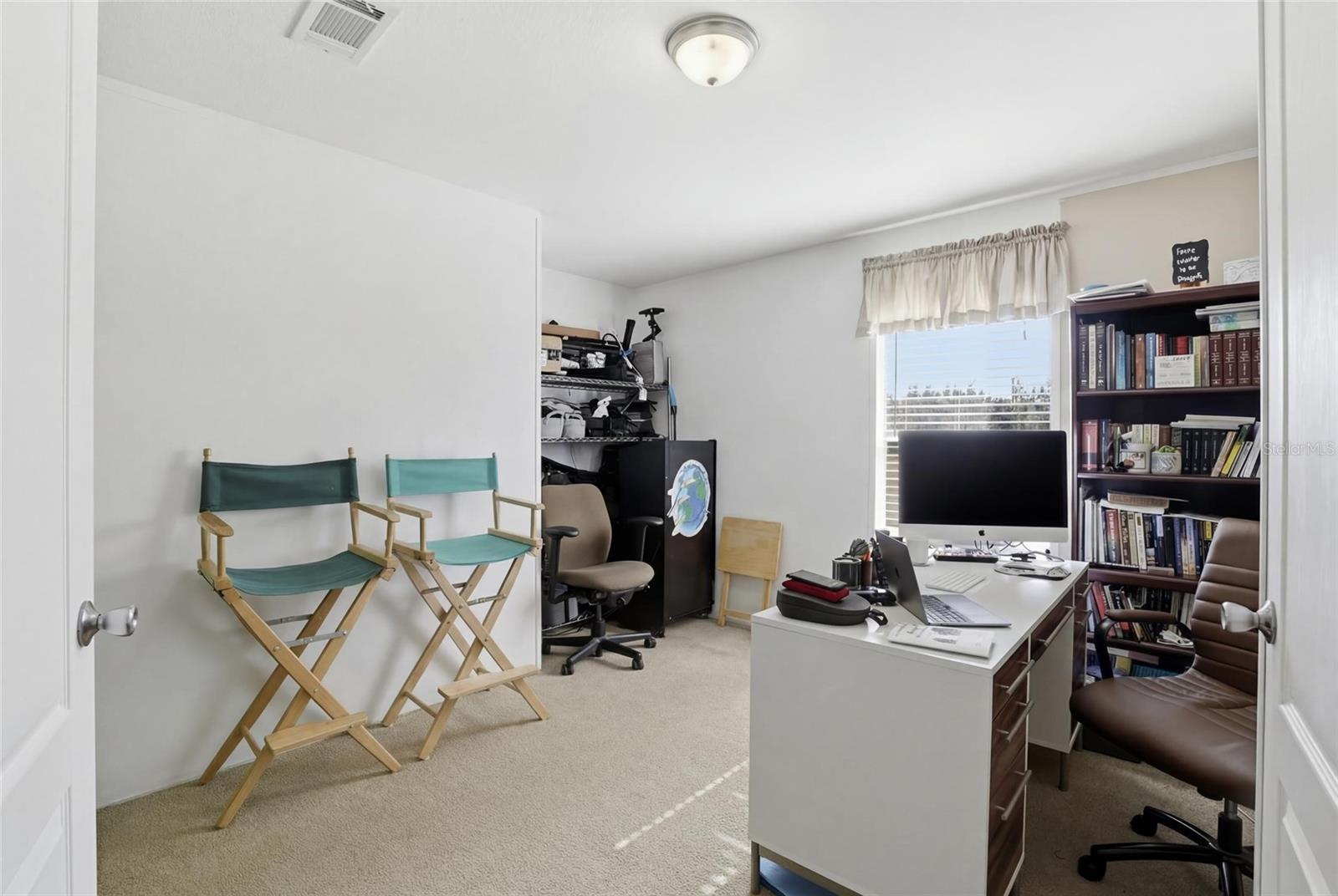 Image 25 of 60 For 952 Galilee Loop