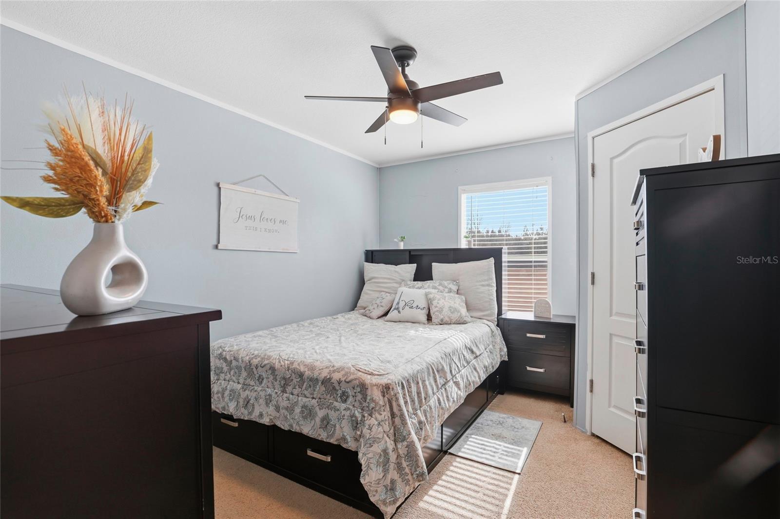 Image 27 of 60 For 952 Galilee Loop