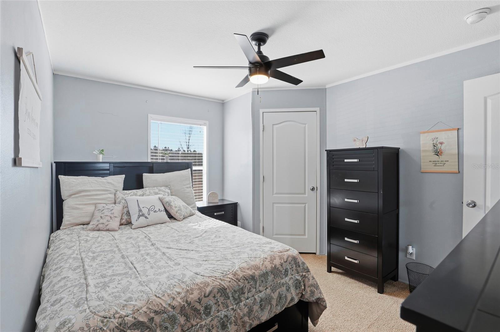 Image 28 of 60 For 952 Galilee Loop