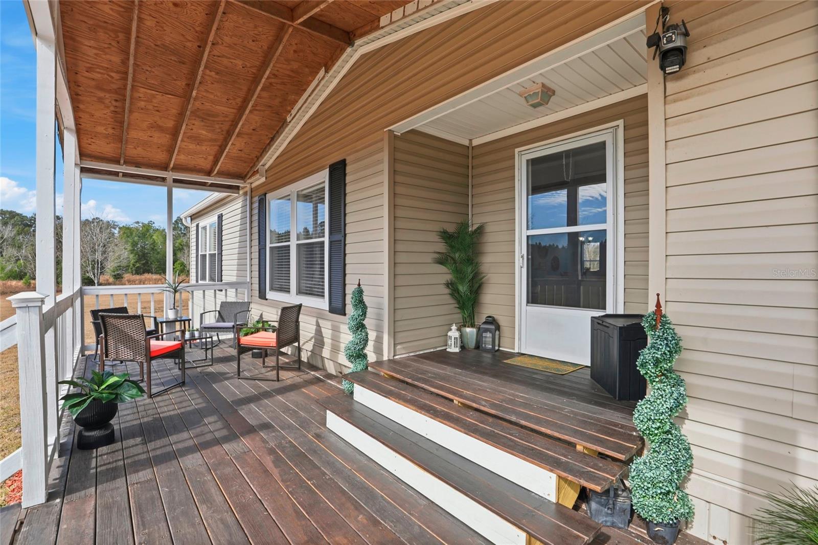 Image 4 of 60 For 952 Galilee Loop