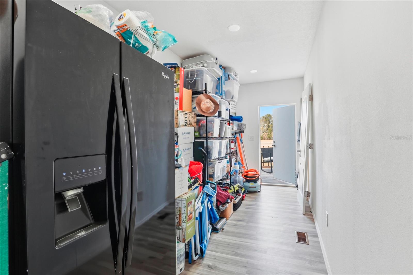 Image 40 of 60 For 952 Galilee Loop