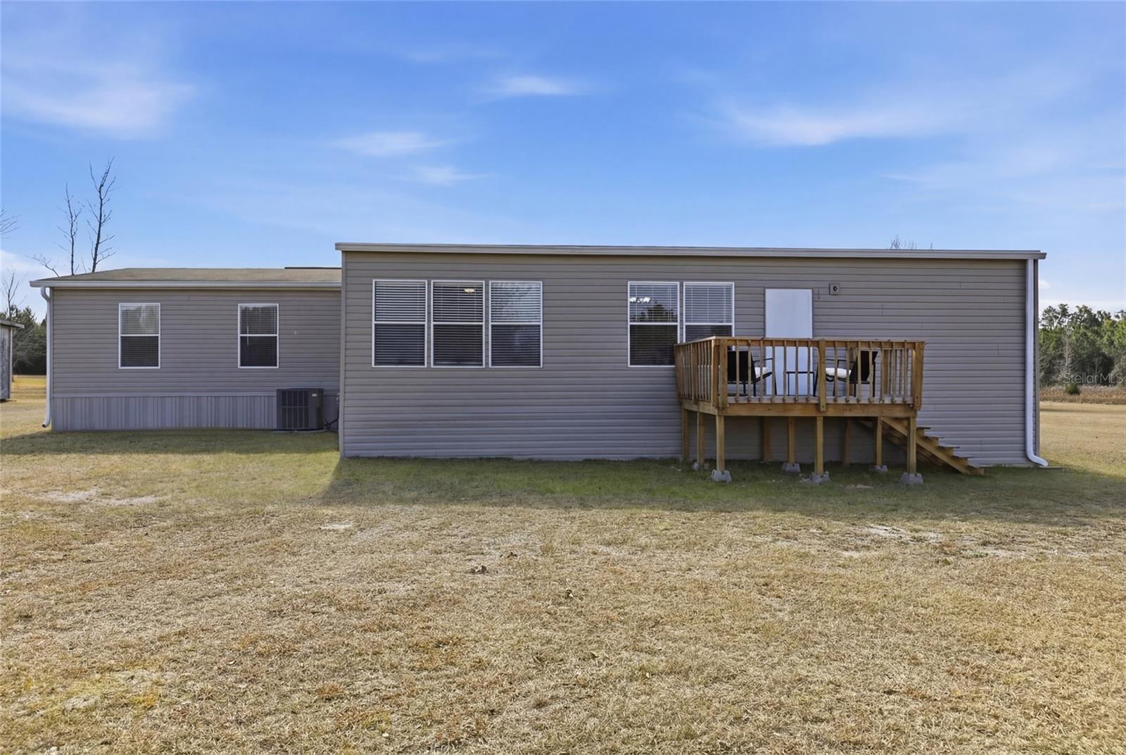 Image 42 of 60 For 952 Galilee Loop