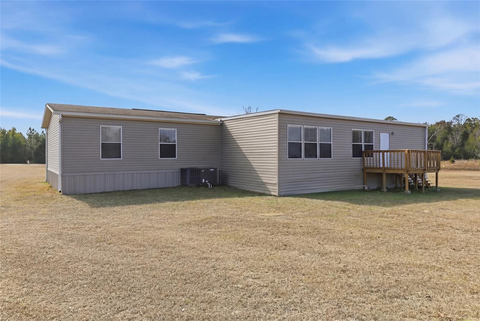 Image 43 of 60 For 952 Galilee Loop