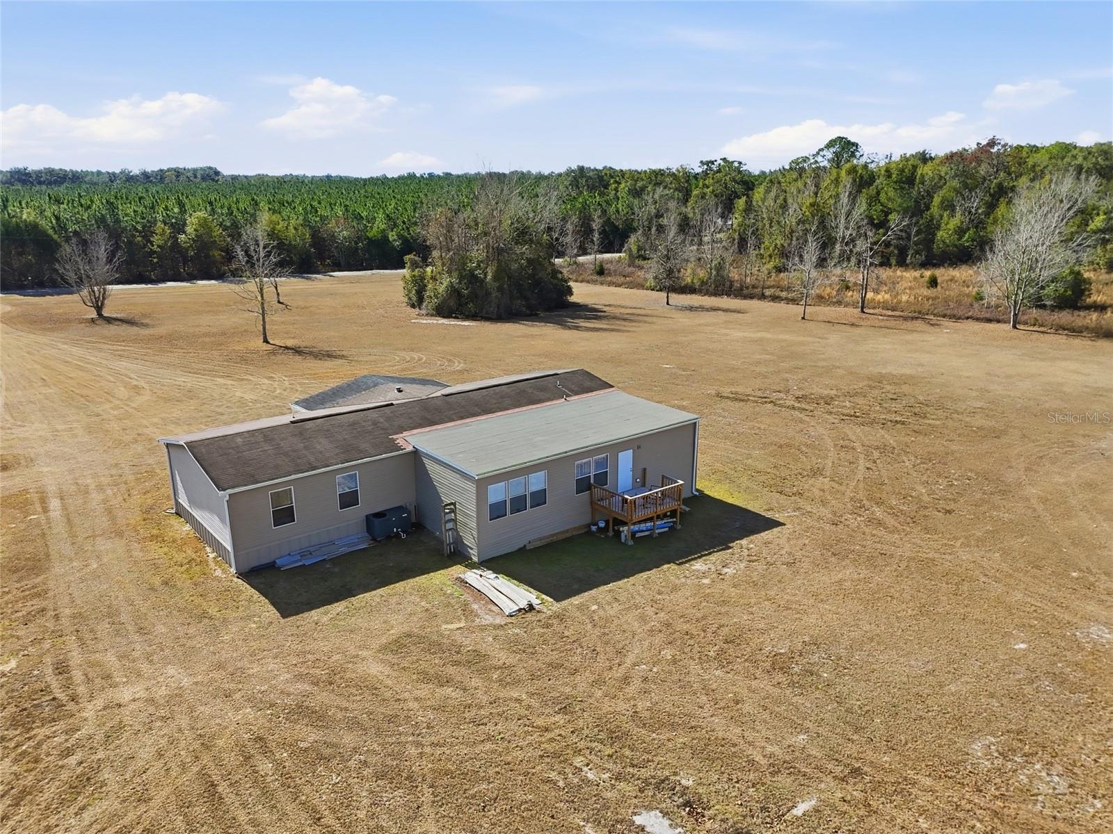 Image 45 of 60 For 952 Galilee Loop